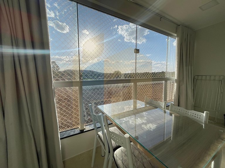Apartamento de 2 Quartos mobiliado - Caldas Novas