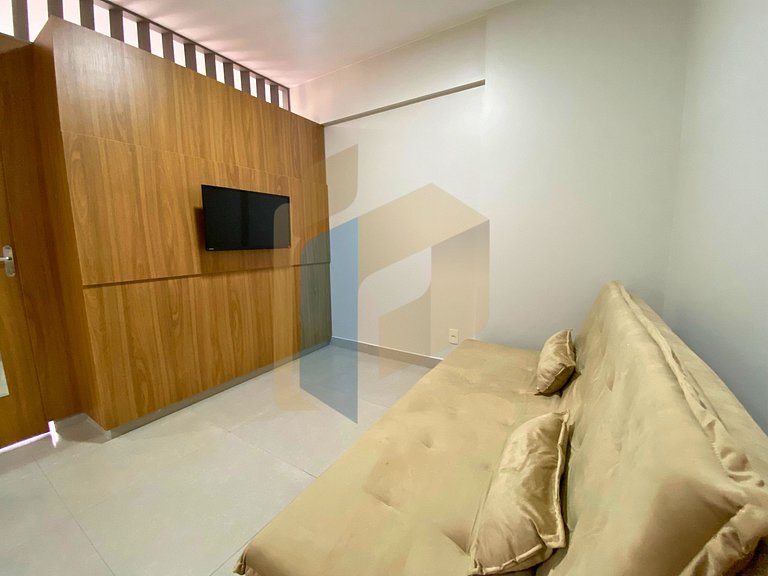 Golden Dolphin Supreme - 912