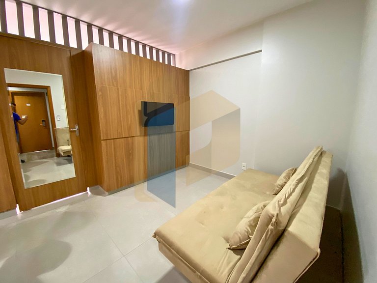 Golden Dolphin Supreme - 912