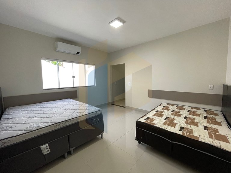 Casa para 12 pessoas No Lago Sul